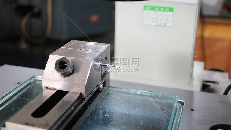 钻攻中心与加工中心，看似相近实则两条技术路线